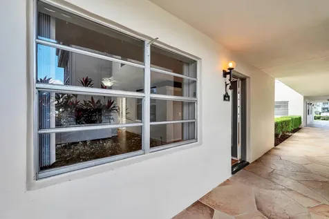 548 Normandy L Delray Beach FL 33484