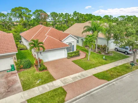 715 Sw Munjack Circle Port Saint Lucie FL 34986
