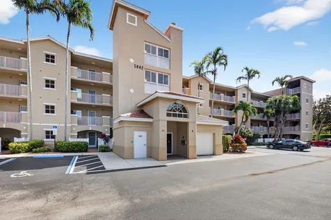 5842 Crystal Shores Drive Boynton Beach FL 33437