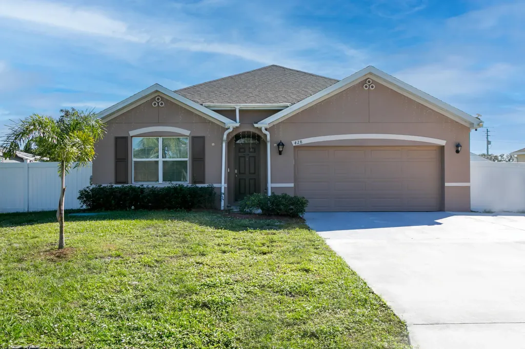428 Se Fairchild Avenue Port Saint Lucie FL 34984