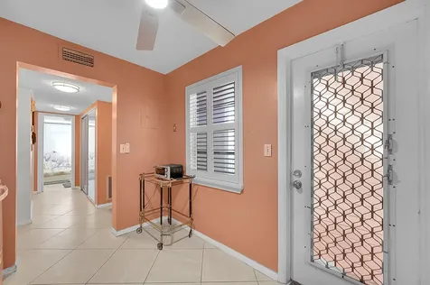 4000 Nw 44th Avenue Lauderdale Lakes FL 33319