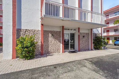 4000 Nw 44th Avenue Lauderdale Lakes FL 33319