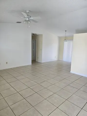 324 Nw Hogan Street Port Saint Lucie FL 34983