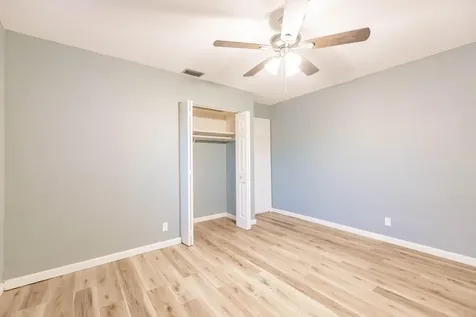 4141 Nw 32nd Avenue Lauderdale Lakes FL 33309