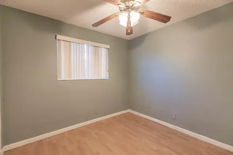 4141 Nw 32nd Avenue Lauderdale Lakes FL 33309