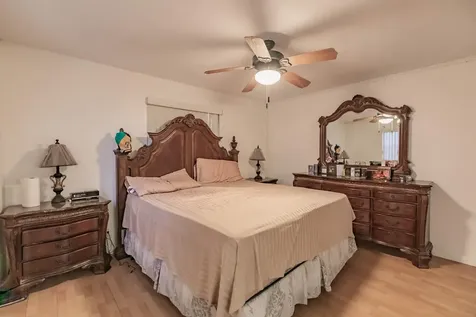 4141 Nw 32nd Avenue Lauderdale Lakes FL 33309