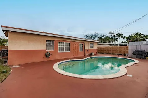 4141 Nw 32nd Avenue Lauderdale Lakes FL 33309