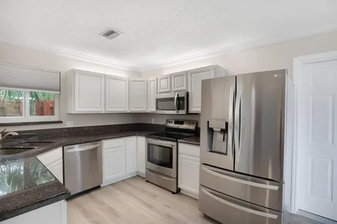 9200 Se Olympus Street Hobe Sound FL 33455
