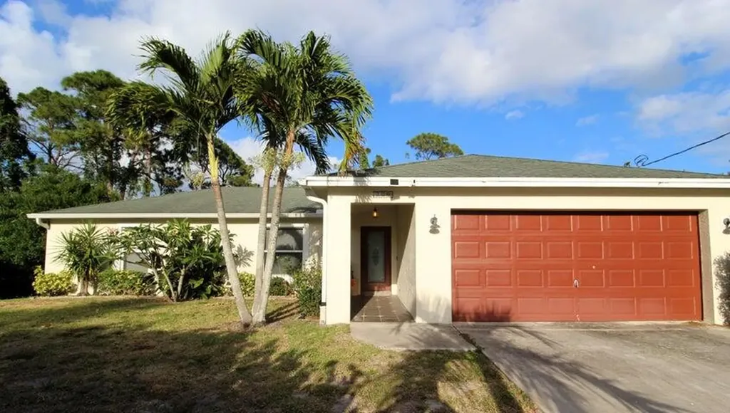 5300 Seagrape Drive Fort Pierce FL 34982