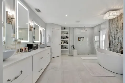 19 Cambria Road Palm Beach Gardens FL 33418