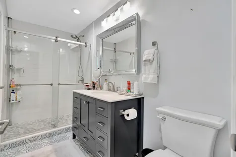 19 Cambria Road Palm Beach Gardens FL 33418