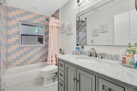 19 Cambria Road Palm Beach Gardens FL 33418