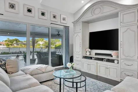 19 Cambria Road Palm Beach Gardens FL 33418