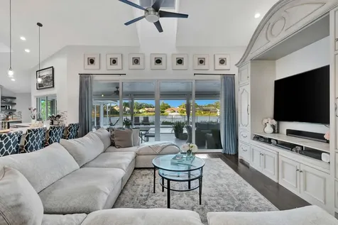 19 Cambria Road Palm Beach Gardens FL 33418