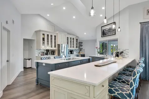 19 Cambria Road Palm Beach Gardens FL 33418