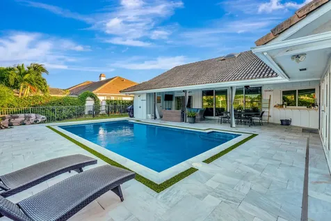 19 Cambria Road Palm Beach Gardens FL 33418