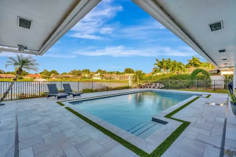 19 Cambria Road Palm Beach Gardens FL 33418