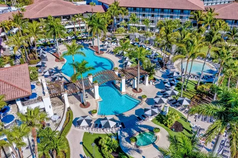 19 Cambria Road Palm Beach Gardens FL 33418