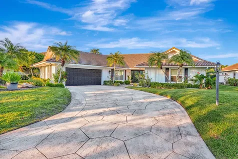 19 Cambria Road Palm Beach Gardens FL 33418