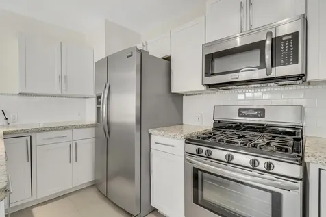 376 SW 2nd Street Boca Raton FL 33432