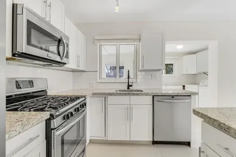 376 SW 2nd Street Boca Raton FL 33432