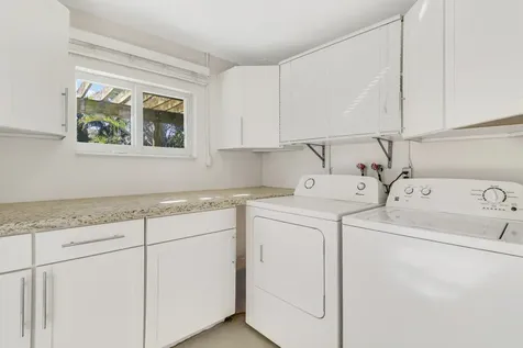376 SW 2nd Street Boca Raton FL 33432