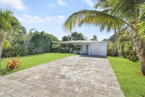 376 SW 2nd Street Boca Raton FL 33432