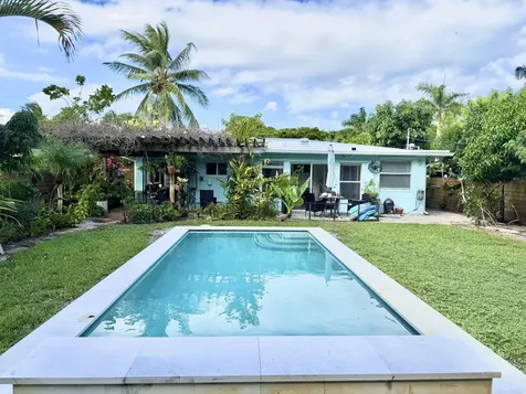 376 Sw 2nd Street Boca Raton FL 33432