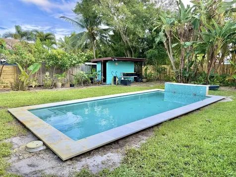 376 Sw 2nd Street Boca Raton FL 33432