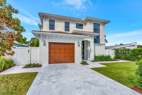 245 Alhambra Place West Palm Beach FL 33405