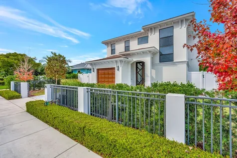 245 Alhambra Place West Palm Beach FL 33405