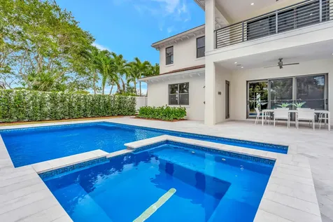 245 Alhambra Place West Palm Beach FL 33405