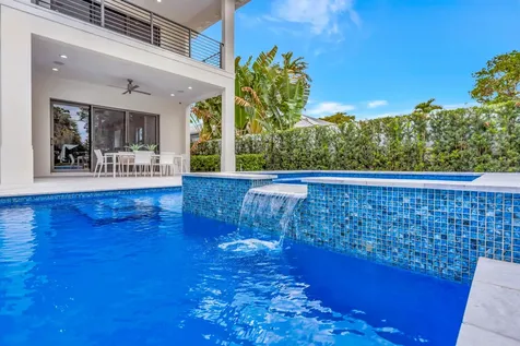 245 Alhambra Place West Palm Beach FL 33405