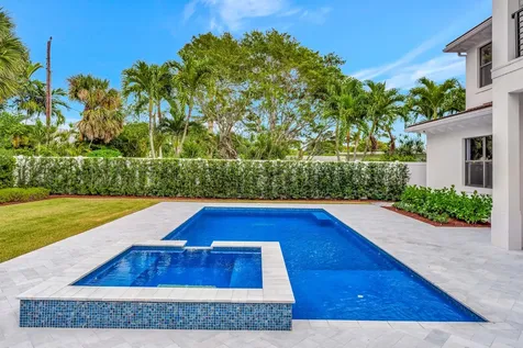 245 Alhambra Place West Palm Beach FL 33405