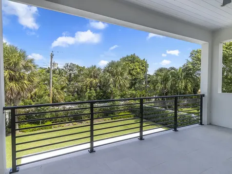 245 Alhambra Place West Palm Beach FL 33405