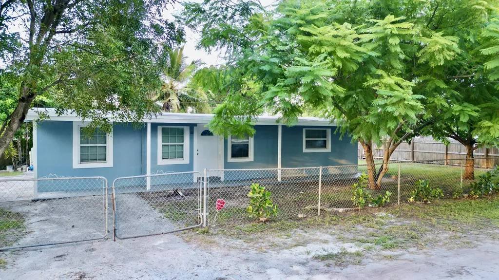 3927 Allison Court Lake Worth FL 33461