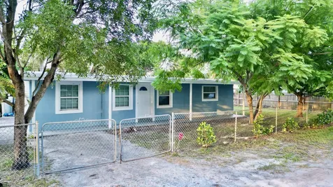3927 Allison Court Lake Worth FL 33461