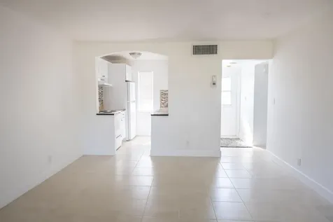 141 West Court Royal Palm Beach FL 33411