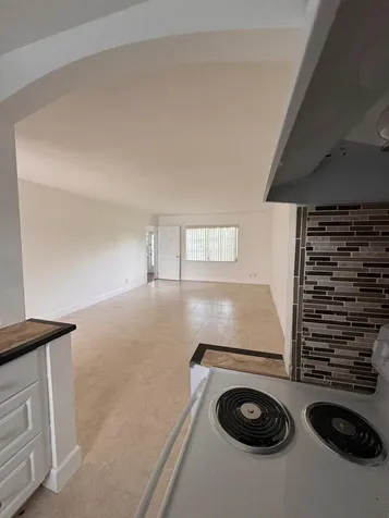 141 West Court Royal Palm Beach FL 33411