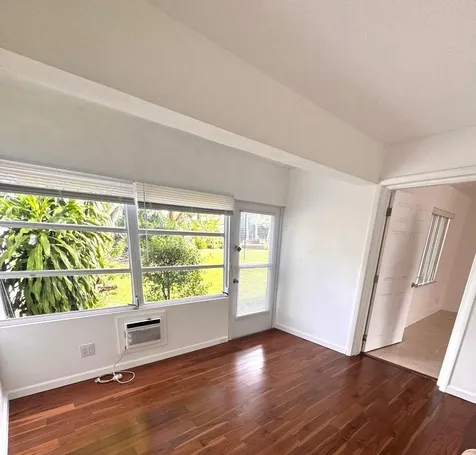 141 West Court Royal Palm Beach FL 33411