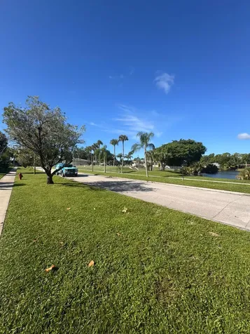 141 West Court Royal Palm Beach FL 33411