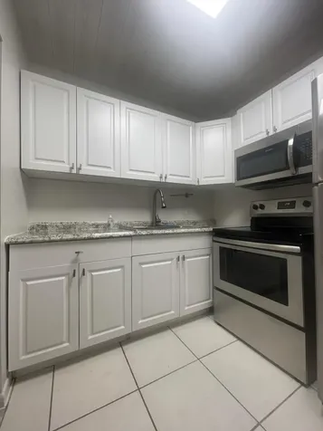 354 Norwich O West Palm Beach FL 33417