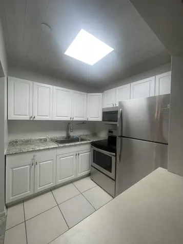 354 Norwich O West Palm Beach FL 33417