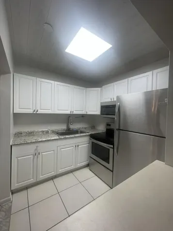 354 Norwich O West Palm Beach FL 33417