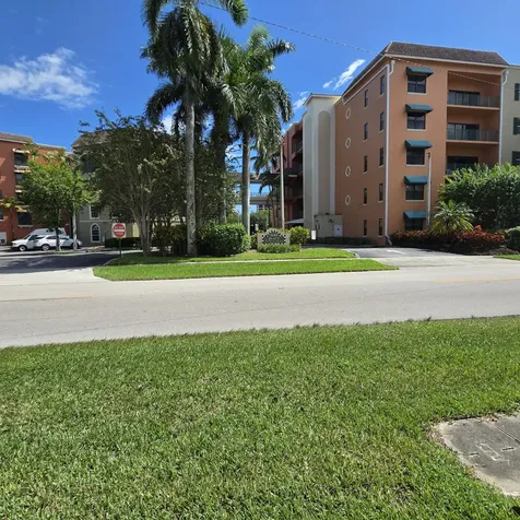 1610 Presidential Way West Palm Beach FL 33401