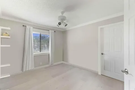 23 Lexington Lane Palm Beach Gardens FL 33418