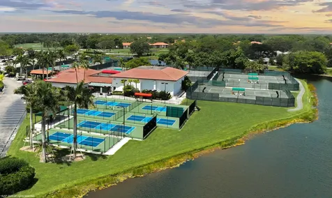 23 Lexington Lane Palm Beach Gardens FL 33418
