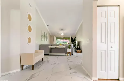 23 Lexington Lane Palm Beach Gardens FL 33418