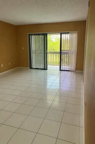 8879 Fontainebleau Boulevard Miami FL 33172