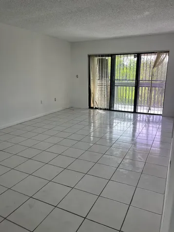 8879 Fontainebleau Boulevard Miami FL 33172